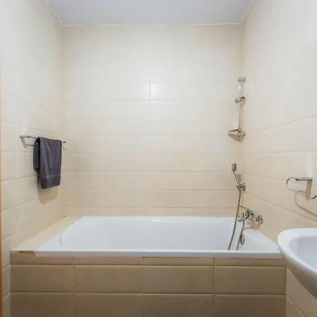 Daire Stunning Sea View Haven At Seabreeze Court *