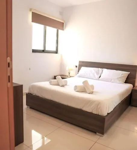 Spacious 2br With Stunning Sea Views By 360 Estates