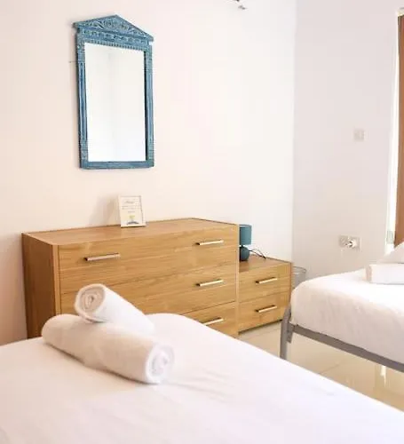 Διαμέρισμα Spacious 2br With Stunning Sea Views By 360 Estates