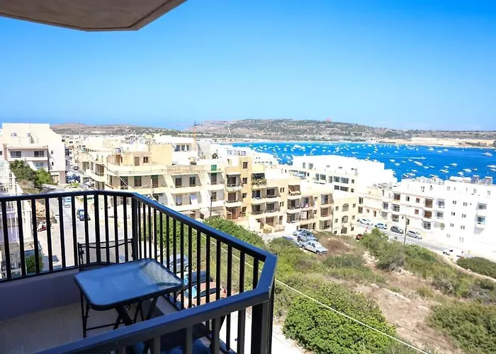 Διαμέρισμα Spacious 2br With Stunning Sea Views By 360 Estates *