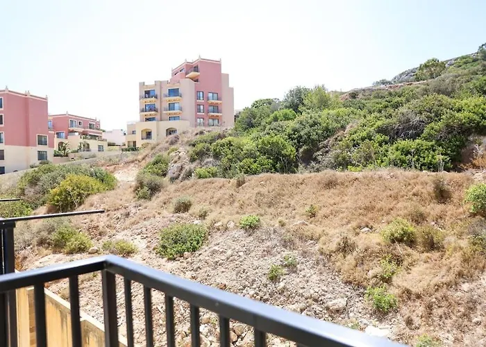 Spacious 2br With Stunning Sea Views By 360 Estates