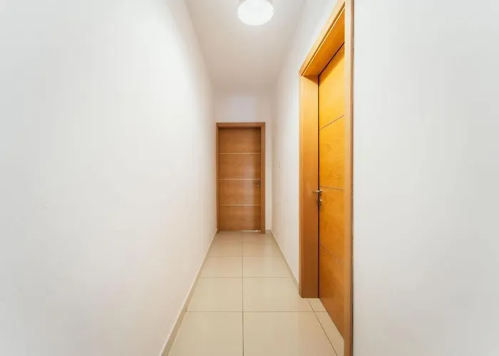 Stunning Sea View Haven At Seabreeze Court *